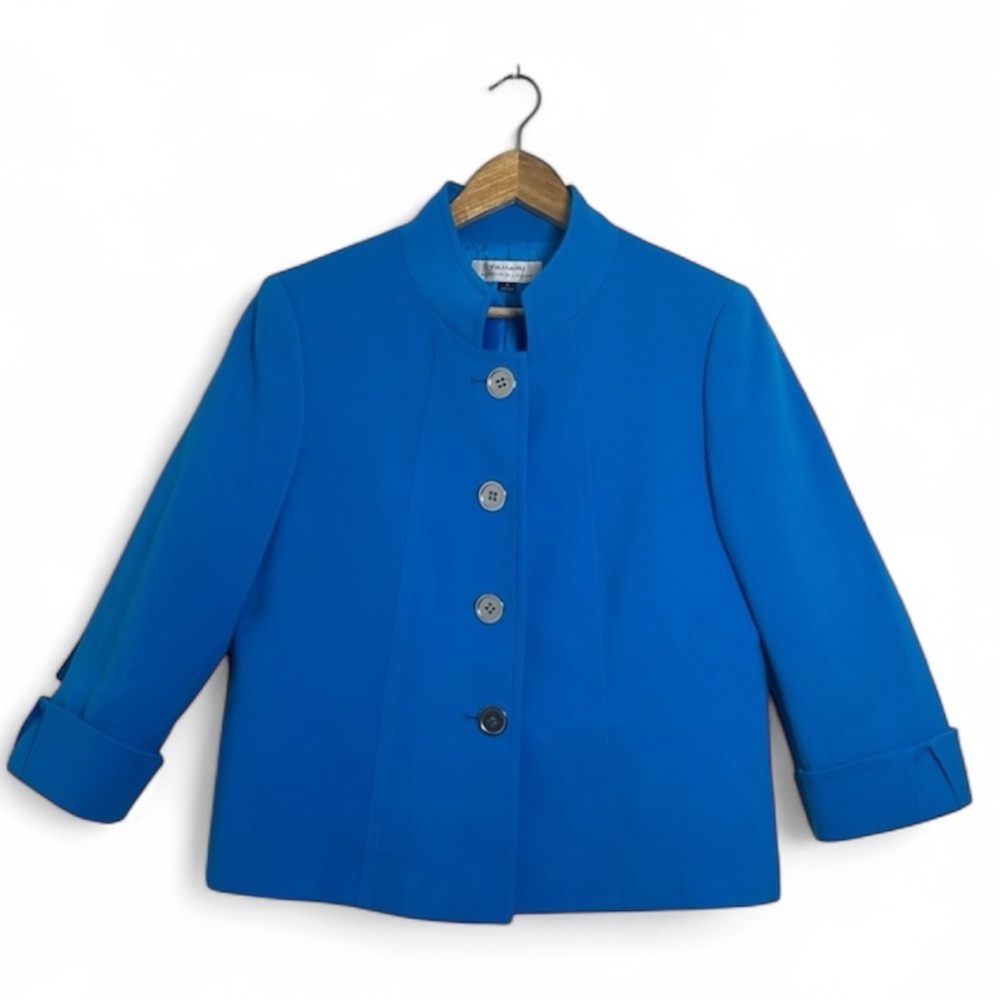 Elegant Women's Blue Cropped 3/4 Sleeves with Silver Buttons Blazer